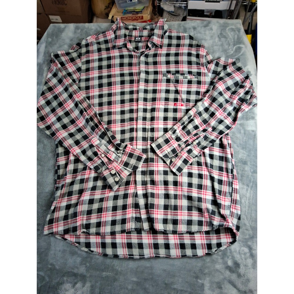 Oakley Mens XXL Plaid Flannel Button Down Shirt Black Red White Long Sleeve